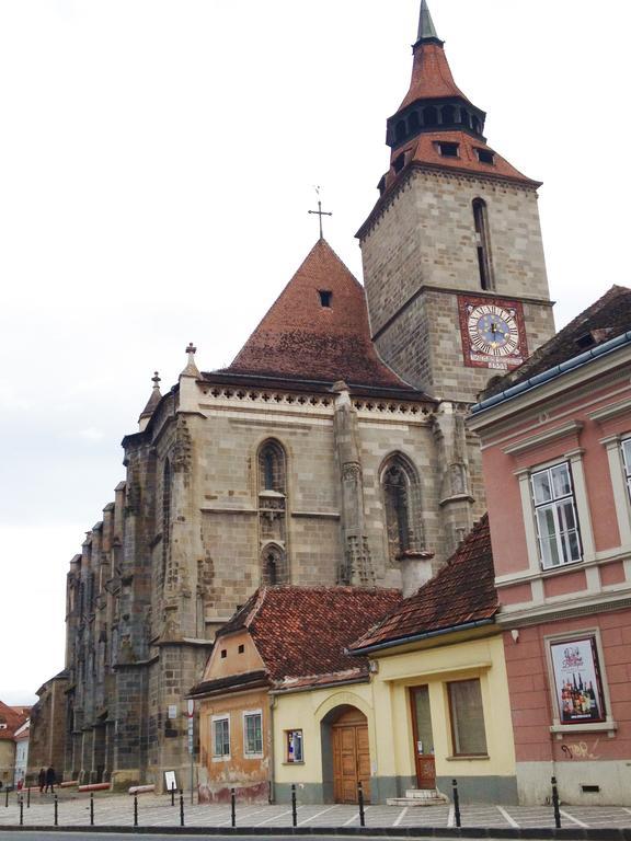 Black Church Studio Брашов Экстерьер фото